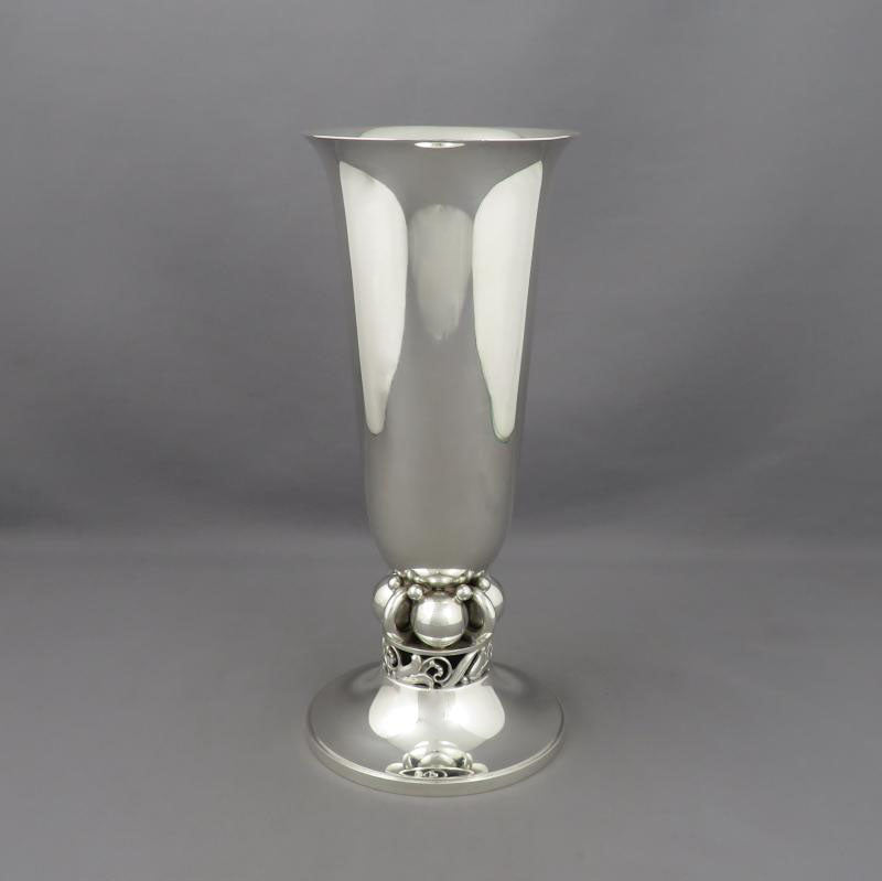 La Paglia Sterling Silver Vase - JH Tee Antiques