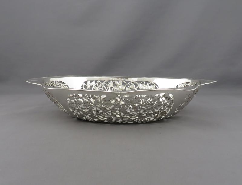 Chinese Export Silver Basket - JH Tee Antiques