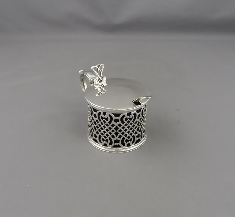 William IV Silver Mustard Pot - JH Tee Antiques
