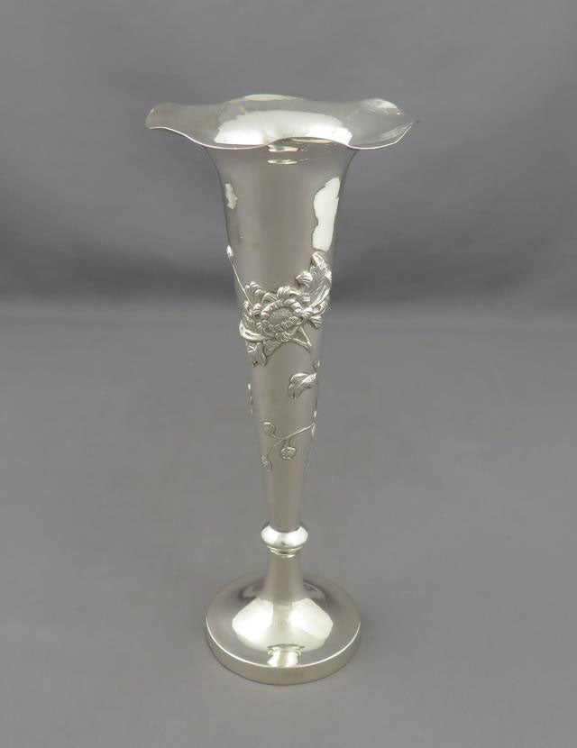 Pair of Chinese Export Silver Vases - JH Tee Antiques