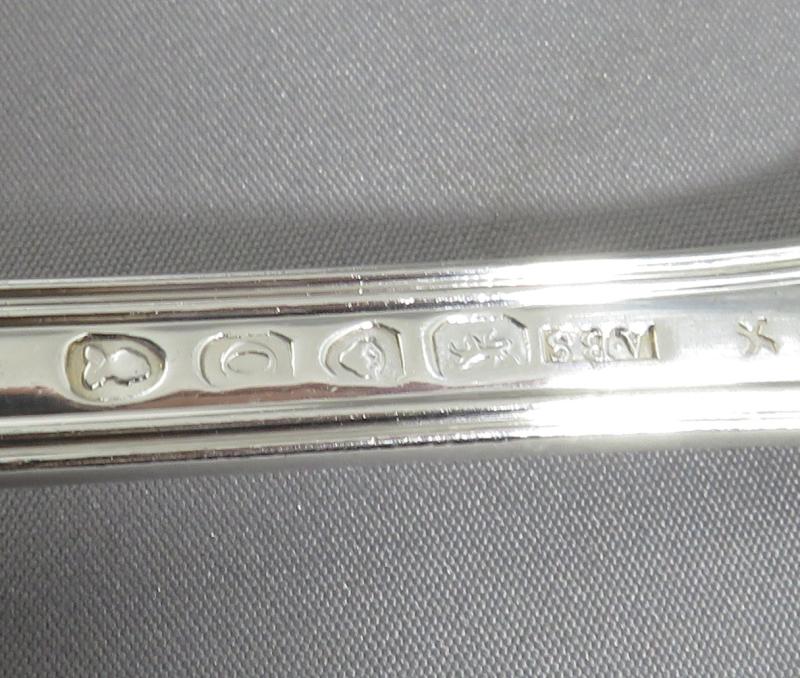 12 Fiddle Thread &amp; Shell Pattern Silver Dessert Spoons - JH Tee Antiques