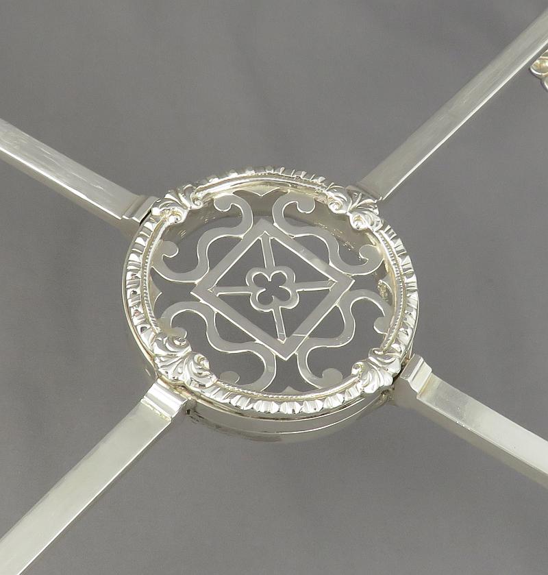 George III Silver Dish Cross - JH Tee Antiques