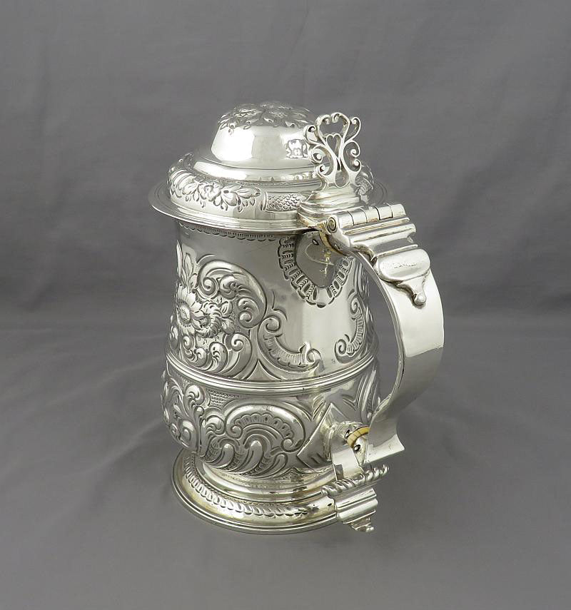George III Silver Beer Jug - JH Tee Antiques