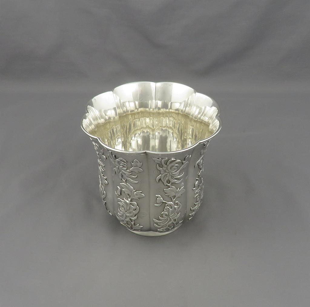 Chinese Export Silver Vase - JH Tee Antiques