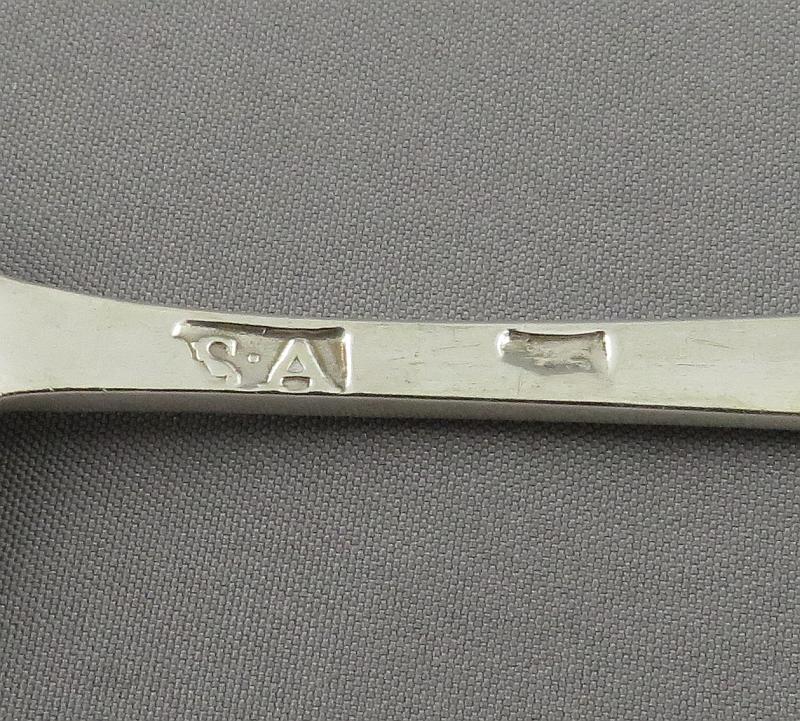 Pair of George III Silver Salt Spoons - JH Tee Antiques