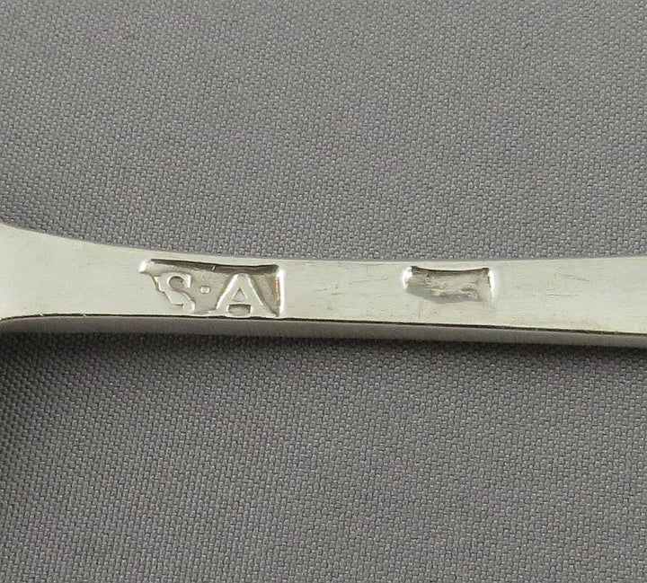 Pair of George III Silver Salt Spoons - JH Tee Antiques