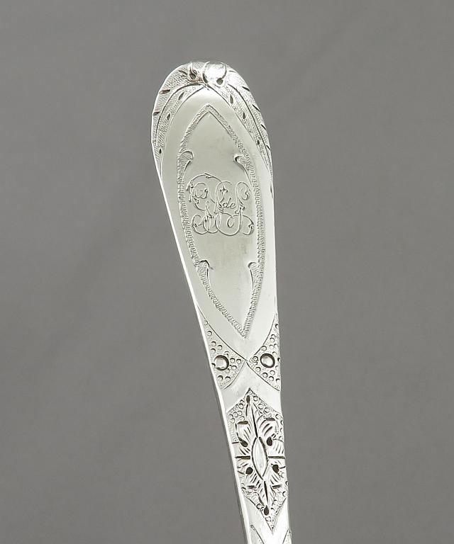Pair of George III Sterling Silver Berry Spoons - JH Tee Antiques