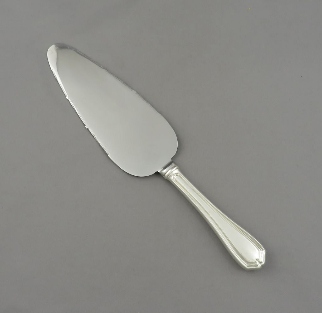 Birks George Georgian Plaiin Silver Pie Server Serrated - JH Tee Antiques