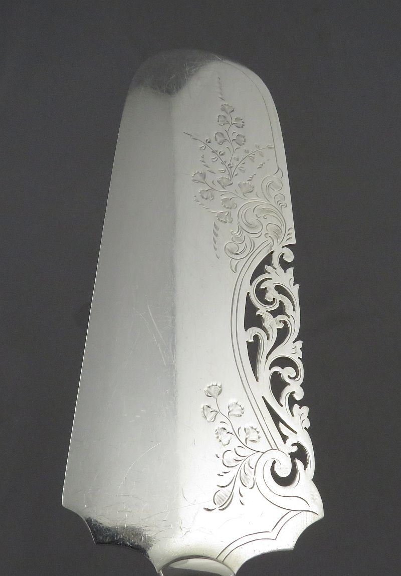 Birks Chantilly Silver Cake Server