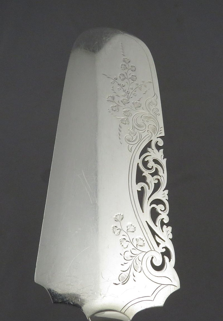 Birks Chantilly Silver Cake Server