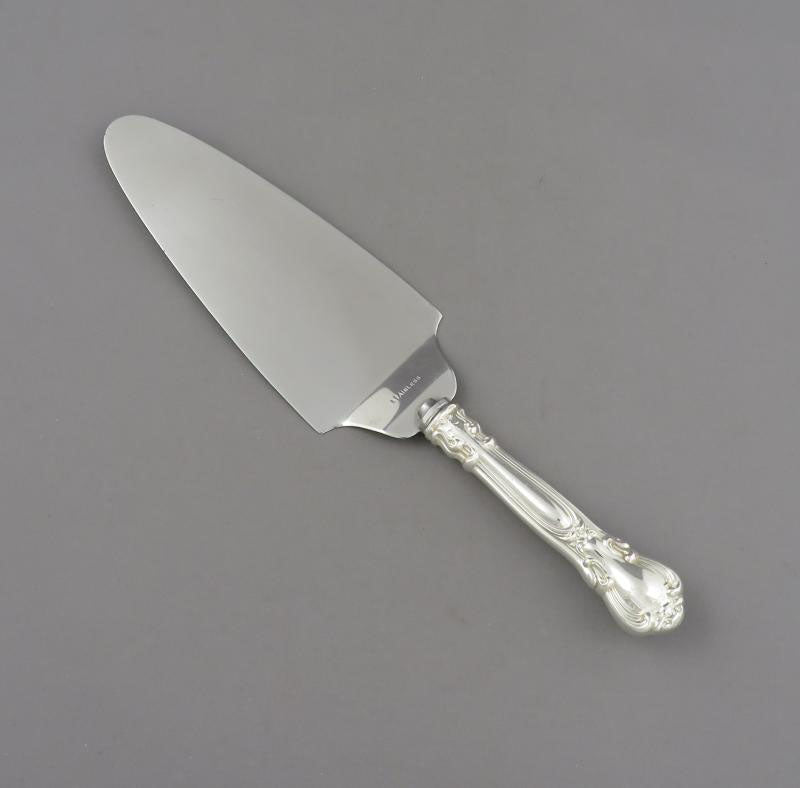 Birks Chantilly Sterling Silver Pie Slice Offset - JH Tee Antiques