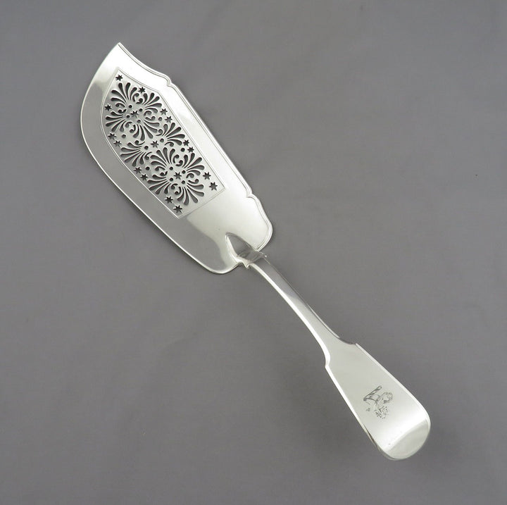 A George IV sterling silver Fiddle pattern fish slice by Charles Eley, hallmarked London 1827