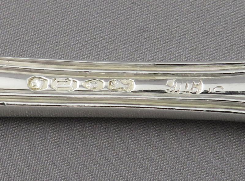 6 Sterling Silver Fiddle Thread &amp; Shell Dessert Forks - JH Tee Antiques