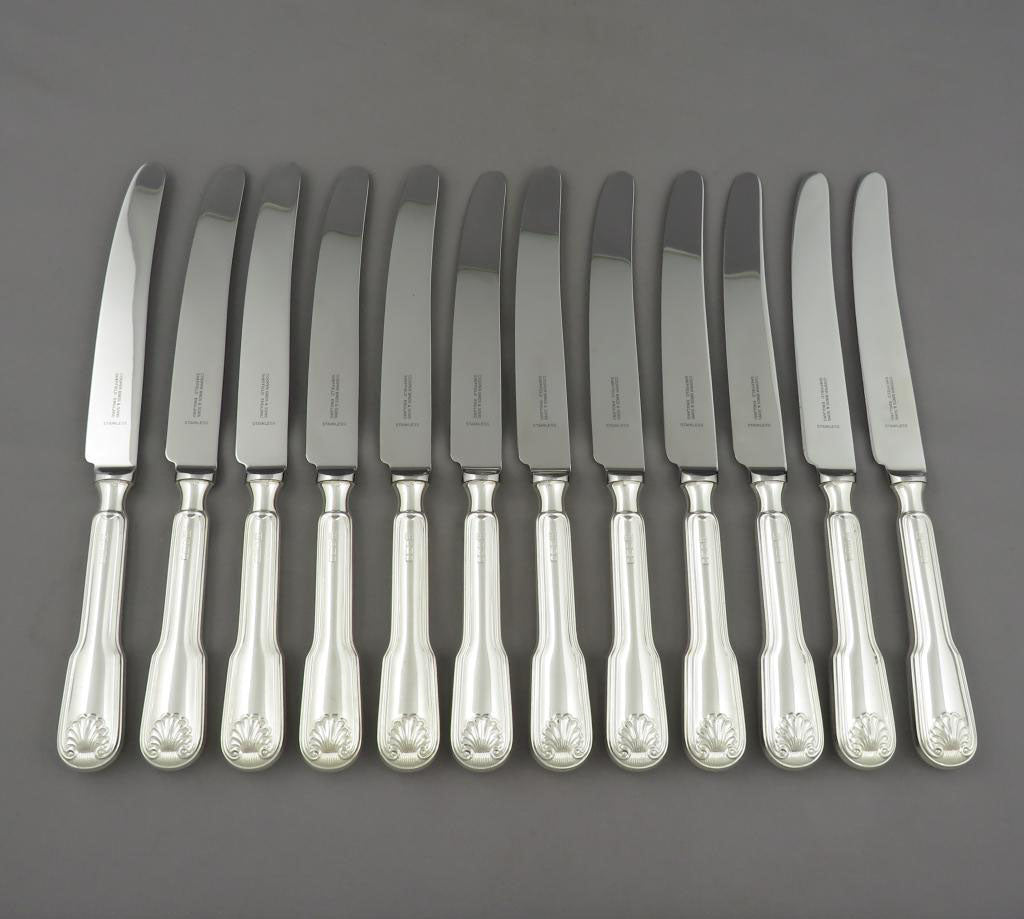 Fiddle Thread &amp; Shell Silver Dinner Knives - JH Tee Antiques