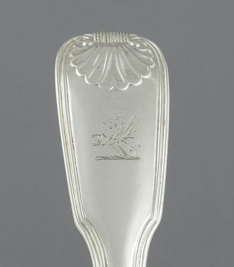 Fiddle Thread and Shell Silver Fish Slice - JH Tee Antiques
