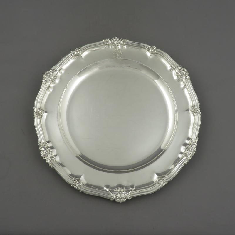 Six Garrard Silver Dinner Plates - JH Tee Antiques