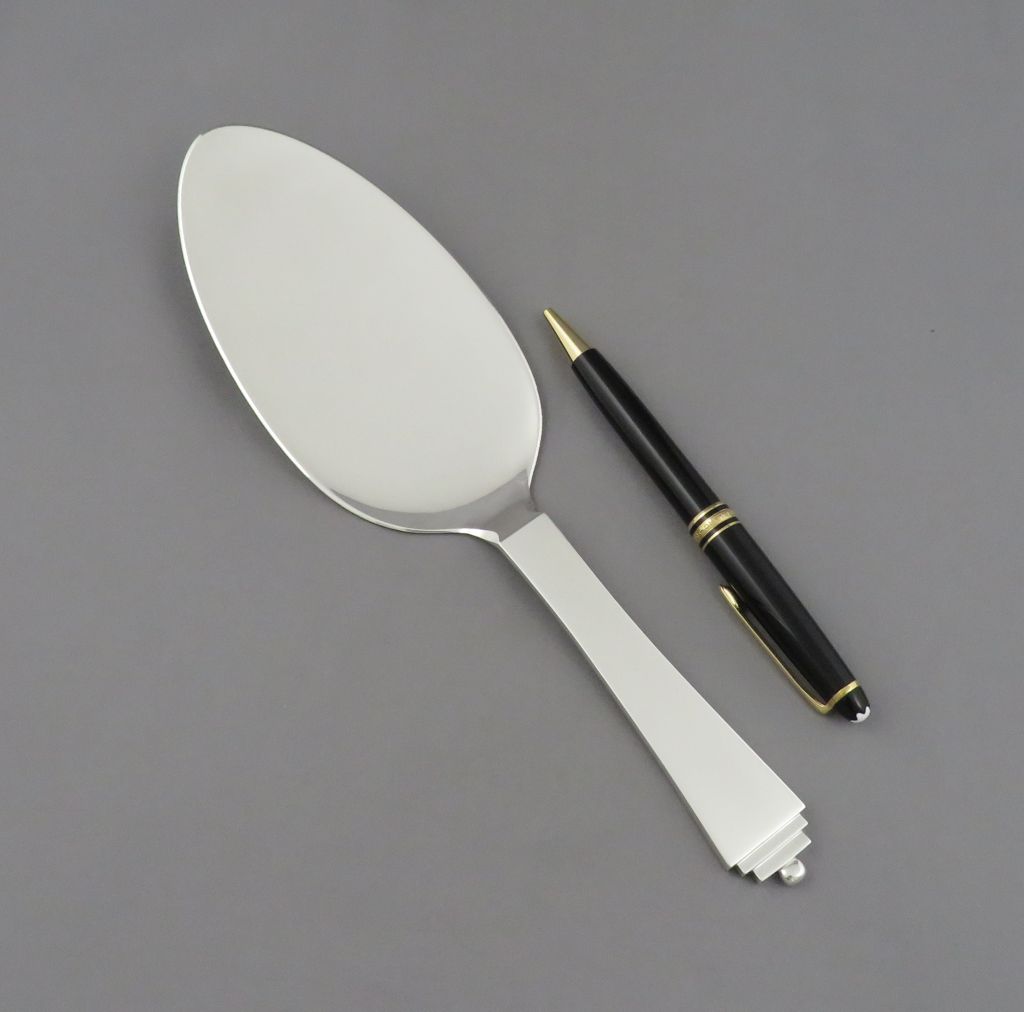 Georg Jensen Pyramid Pattern Silver Cake Server - JH Tee Antiques