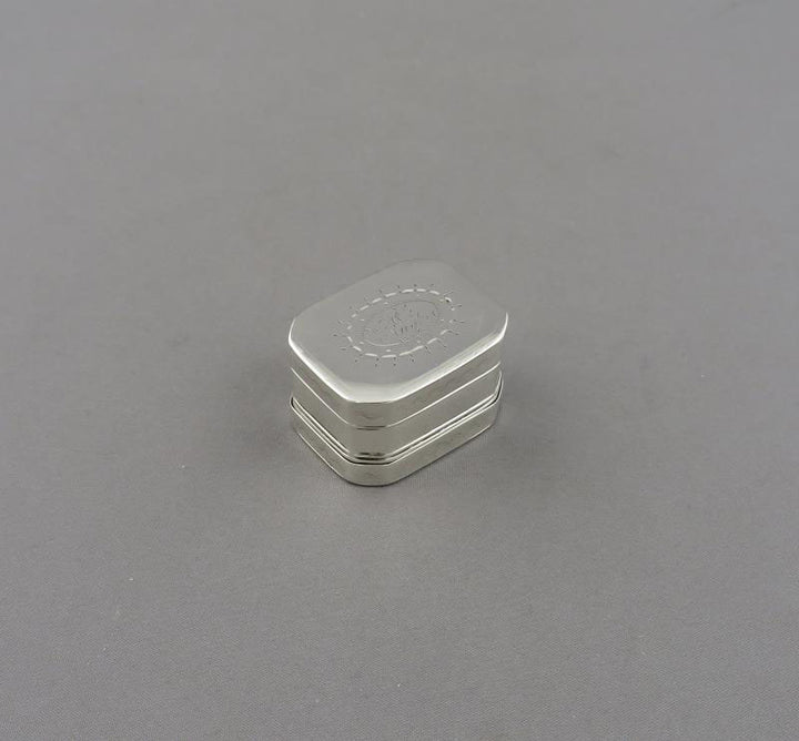 George III Silver Nutmeg Grater - JH Tee Antiques