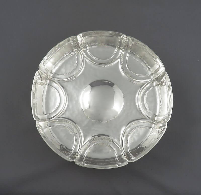 Pair of George V Silver Footed Bowls - JH Tee Antiques