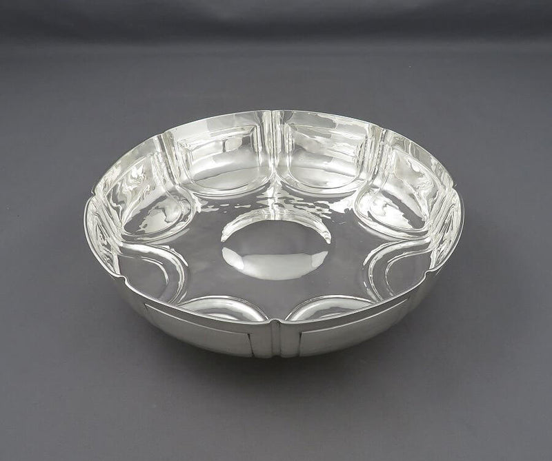 Pair of George V Silver Footed Bowls - JH Tee Antiques