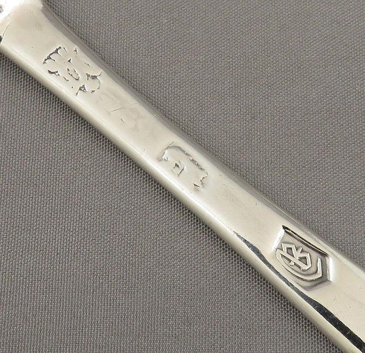 Queen Anne Silver Marrow Scoop - JH Tee Antiques