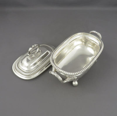 Pair of George III Sterling Silver Sauce Tureens - JH Tee Antiques