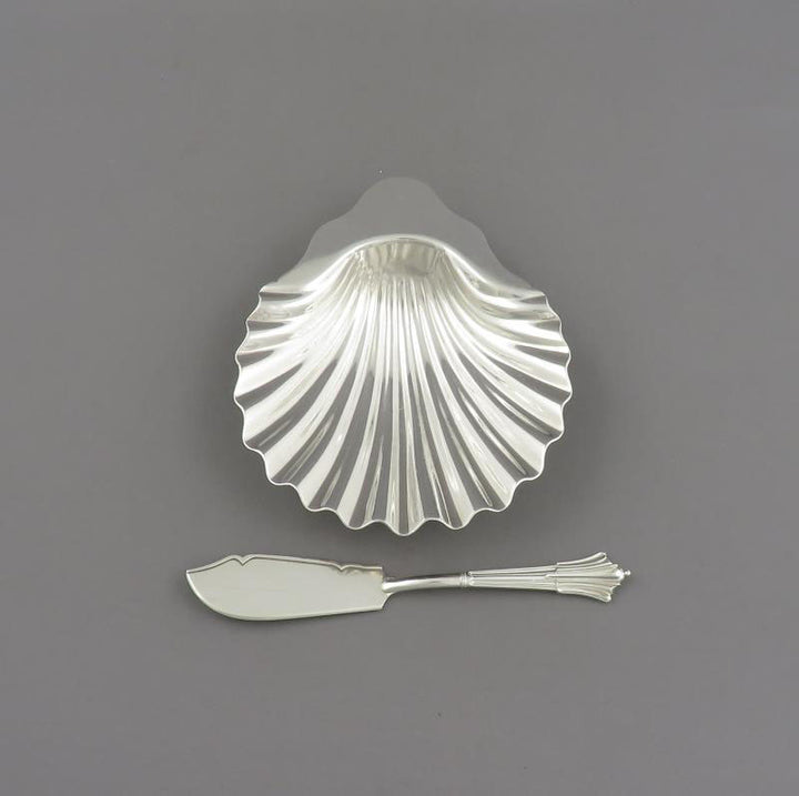 Pair of Victorian Silver Butter Shells - JH Tee Antiques