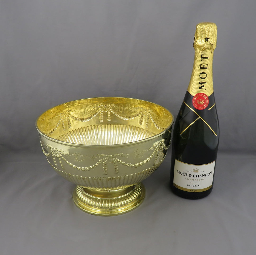 A Victorian sterling silver-gilt bowl by Charles Stuart Harris, hallmarked London 1885. 