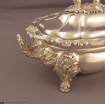 Pair of William IV Silver Sauce Tureens - JH Tee Antiques