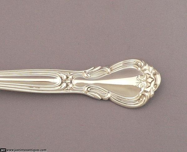 Birks Chantilly Dinner Place Settings - JH Tee Antiques