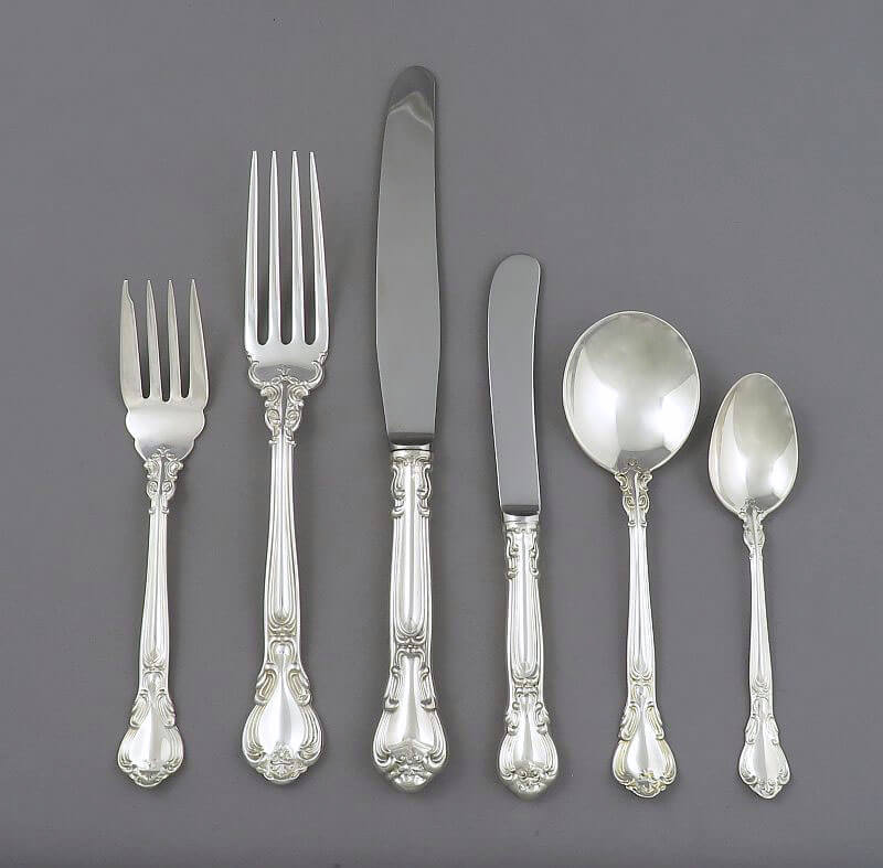Birks Chantilly Dinner Place Settings - JH Tee Antiques