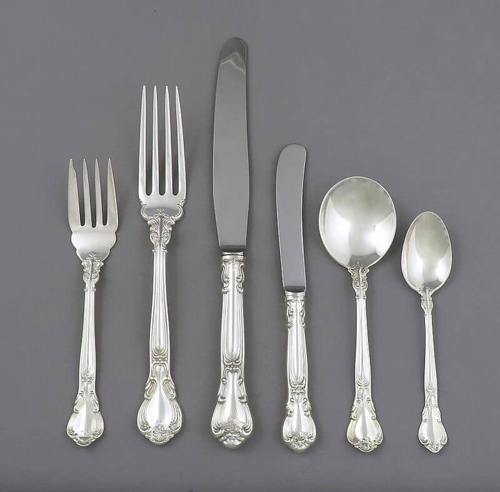 Birks Chantilly Dinner Place Settings - JH Tee Antiques