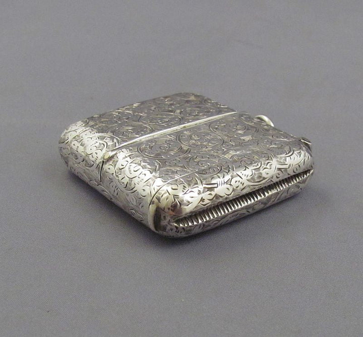 Victorian Silver Vesta Double Sovereign Case - JH Tee Antiques