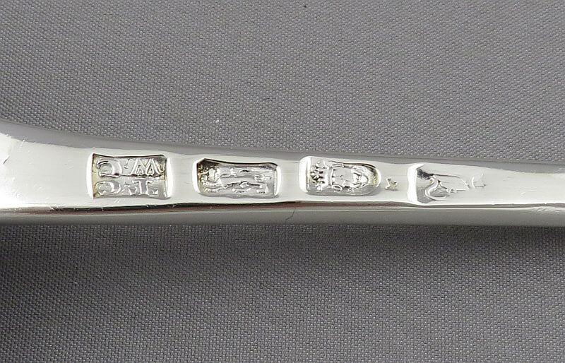 George III Onslow Pattern Silver Stuffing Spoon - JH Tee Antiques