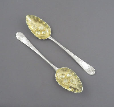 Pair of George III Sterling Silver Berry Spoons - JH Tee Antiques