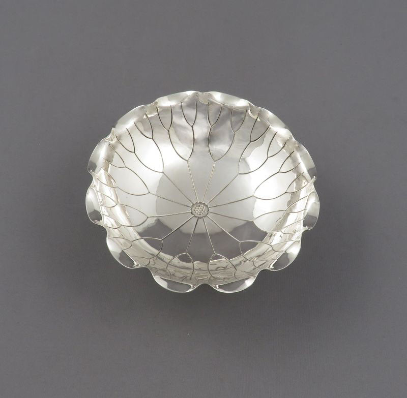 Pair of Chinese Export Silver Bon Bon Dishes - JH Tee Antiques