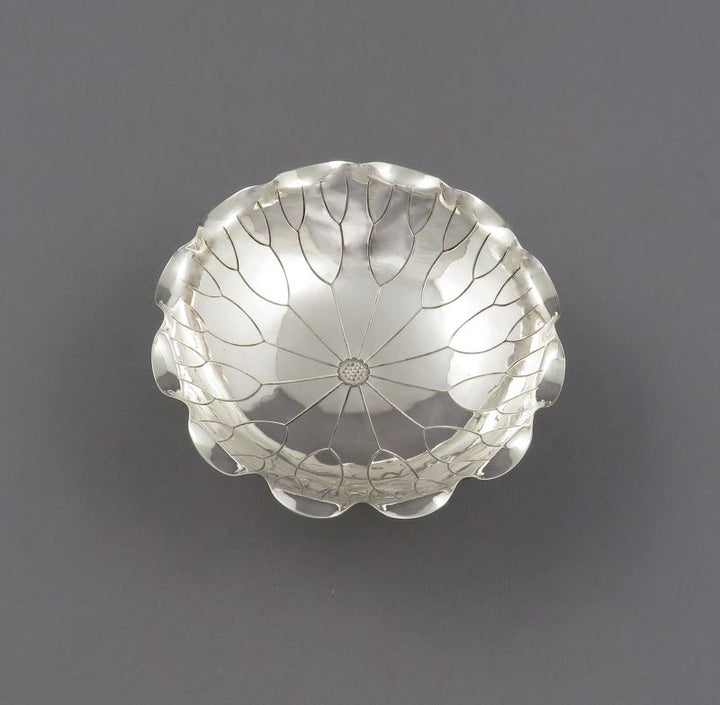 Pair of Chinese Export Silver Bon Bon Dishes - JH Tee Antiques