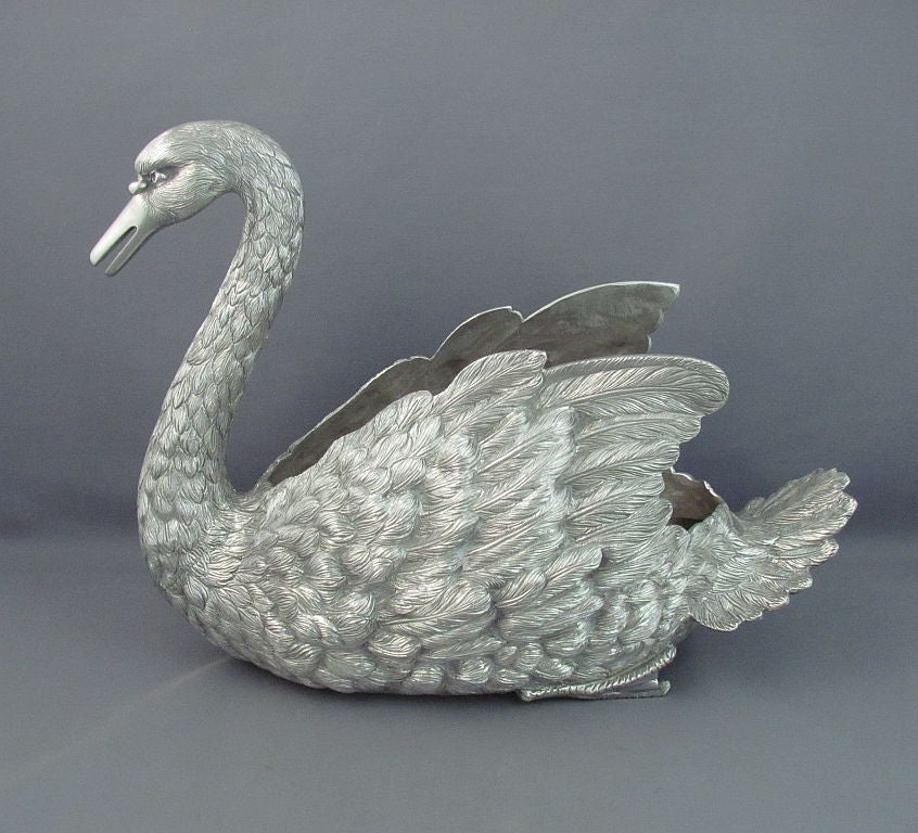 Sterling Silver Swan Centrepiece - JH Tee Antiques