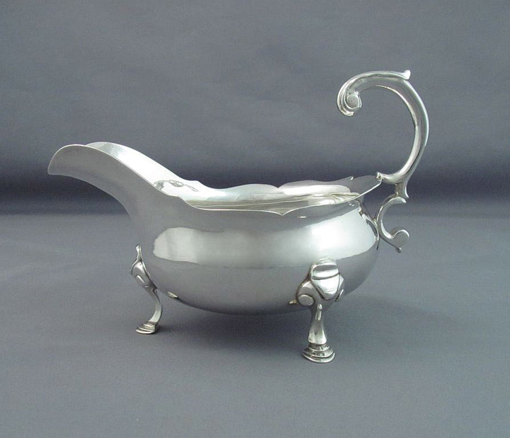 George III Sterling Silver Gravy Boat - JH Tee Antiques