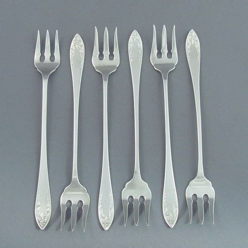6 Tudor Royal Pattern Sterling Silver Oyster Forks - JH Tee Antiques