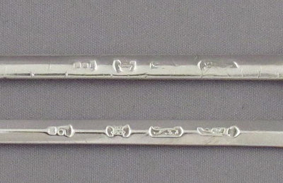 Pair of George III Sterling Silver Poultry Skewers - JH Tee Antiques