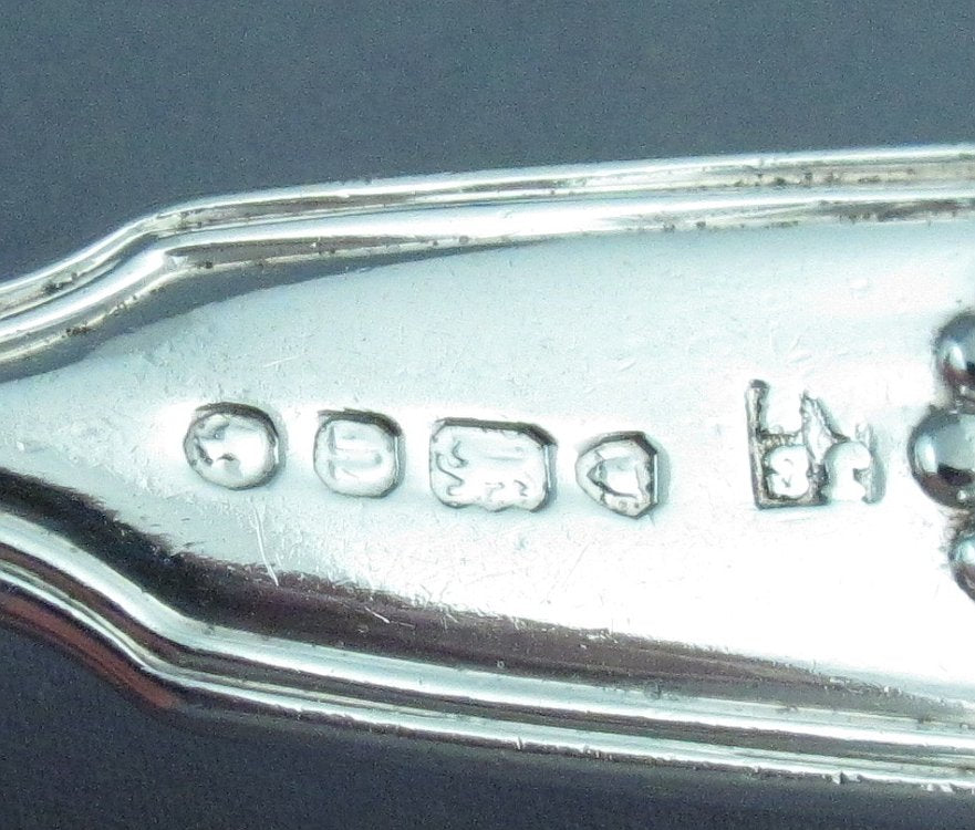 6 Sterling Silver Fiddle Thread &amp; Shell Pattern Teaspoons - JH Tee Antiques