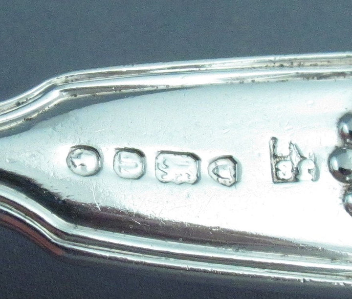 6 Sterling Silver Fiddle Thread &amp; Shell Pattern Teaspoons - JH Tee Antiques