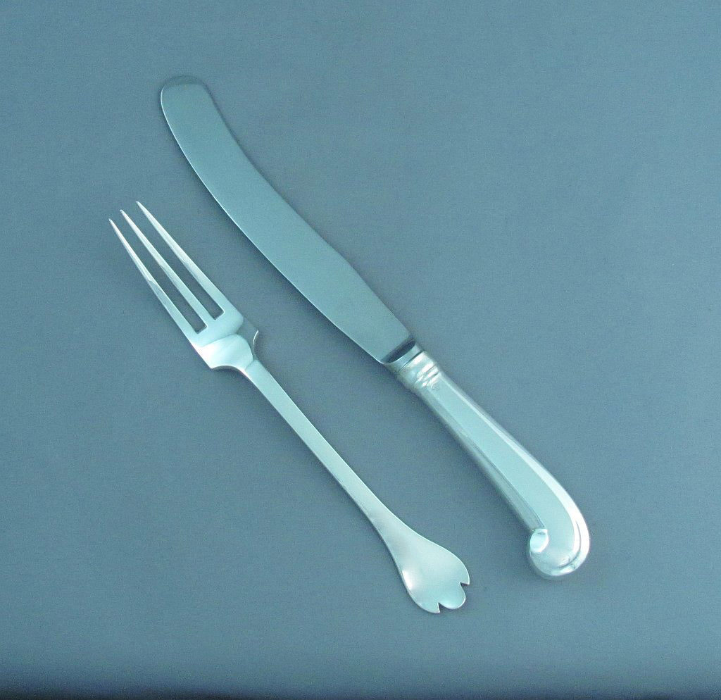 Trefid Sterling Silver Flatware set for 6 - JH Tee Antiques