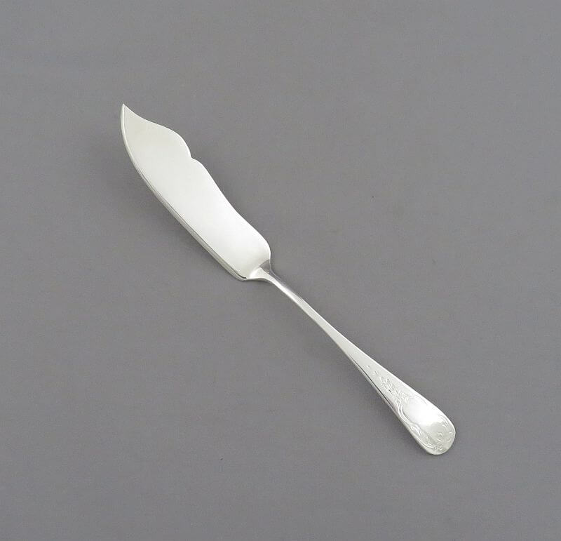 Birks Brentwood Pattern Sterling Silver Butter Knife - JH Tee Antiques