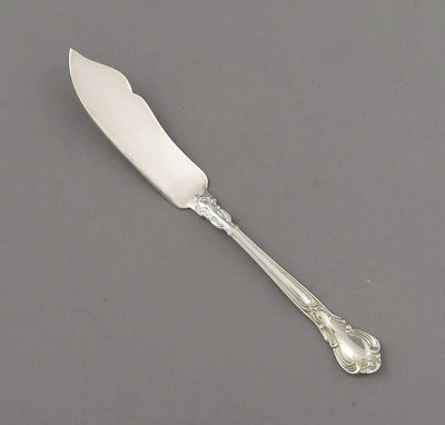 Birks Chantilly Pattern Sterling Silver Butter Knife - JH Tee Antiques