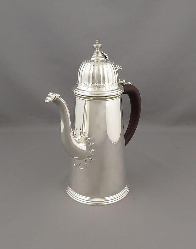 Garrard Sterling Silver Hot Chocolate Set - JH Tee Antiques