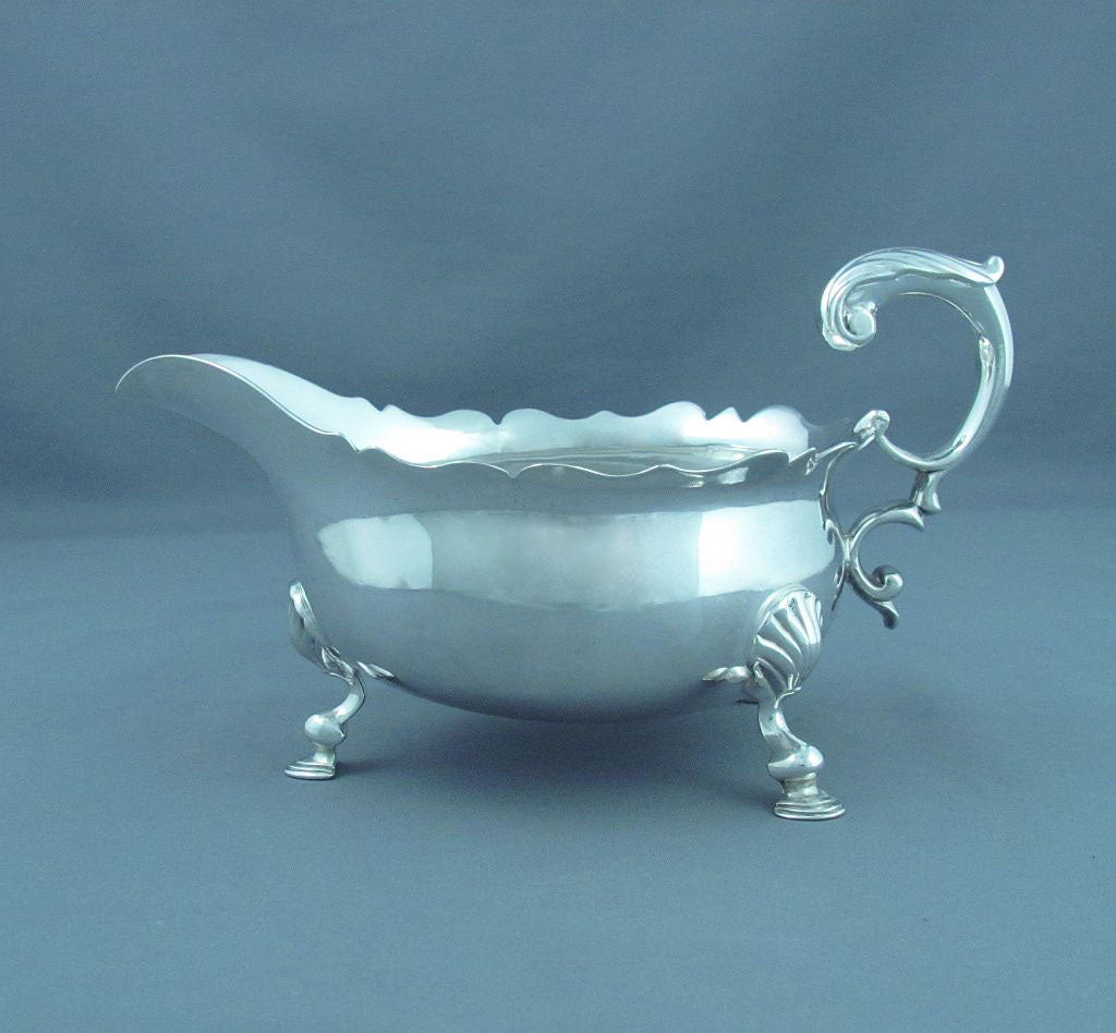 Pair of George II Silver Sauce Boats - JH Tee Antiques