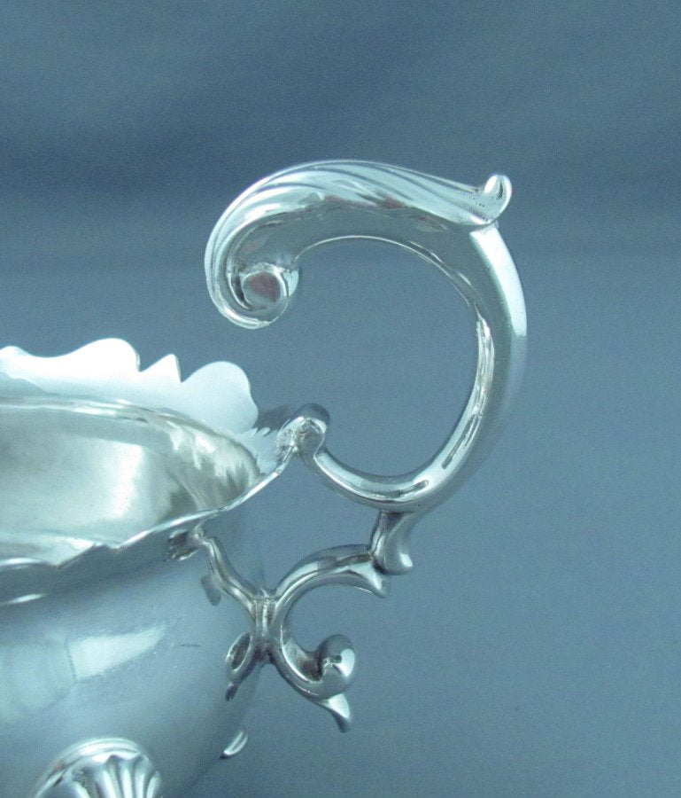 Pair of George II Silver Sauce Boats - JH Tee Antiques