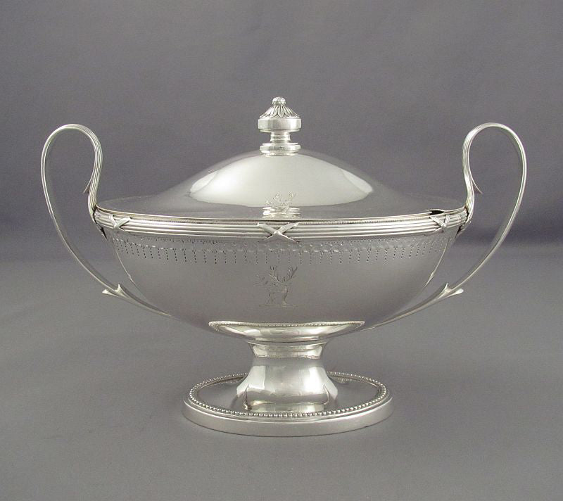 Pair of George III Silver Sauce Tureens - JH Tee Antiques